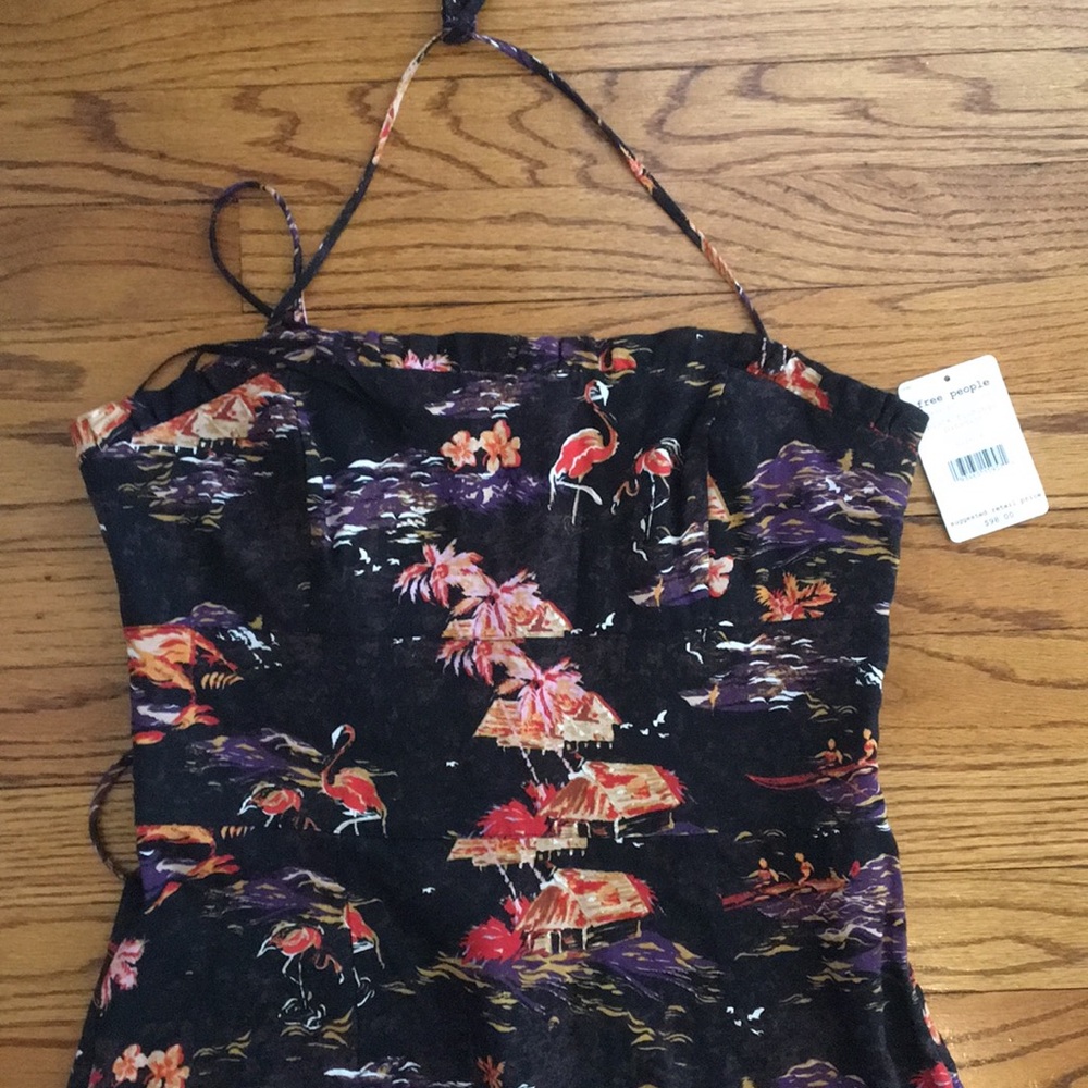 Dress - Picture 2 of 6